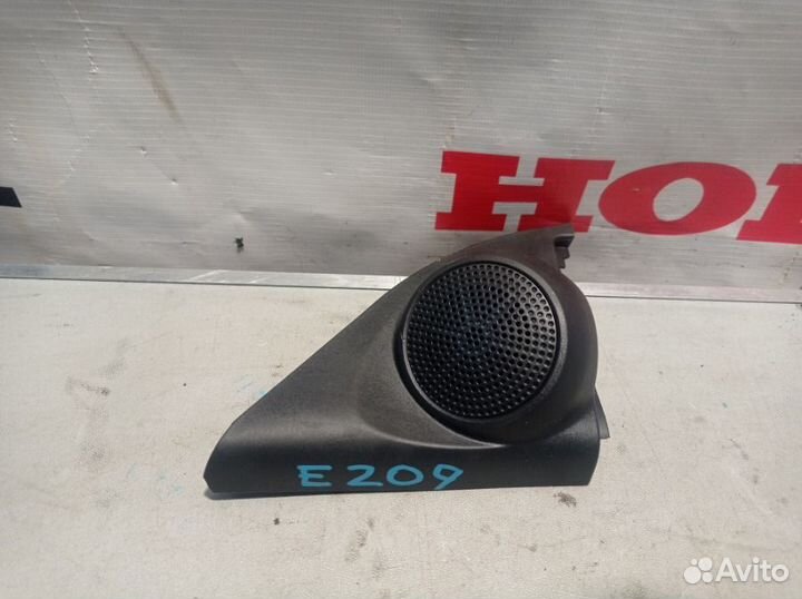 Динамик передний левый Honda Civic 8 5D FN1 R18A