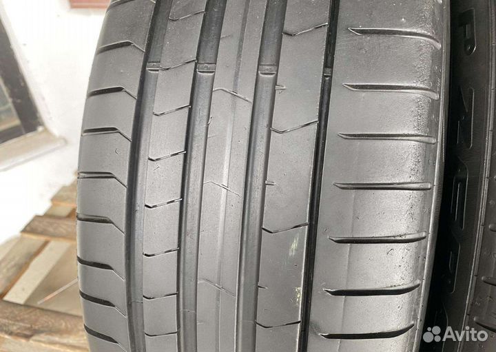 Pirelli P Zero PZ4 315/30 R22