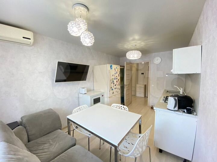 2-к. квартира, 57,4 м², 2/10 эт.