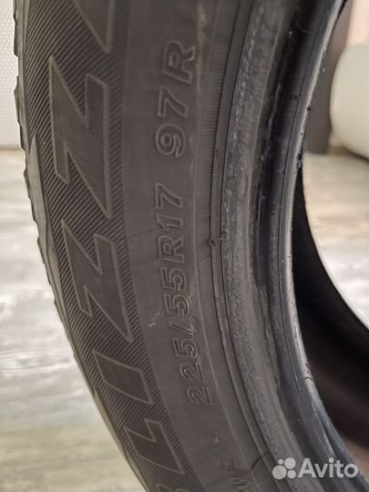 Bridgestone Blizzak Ice 225/55 R17