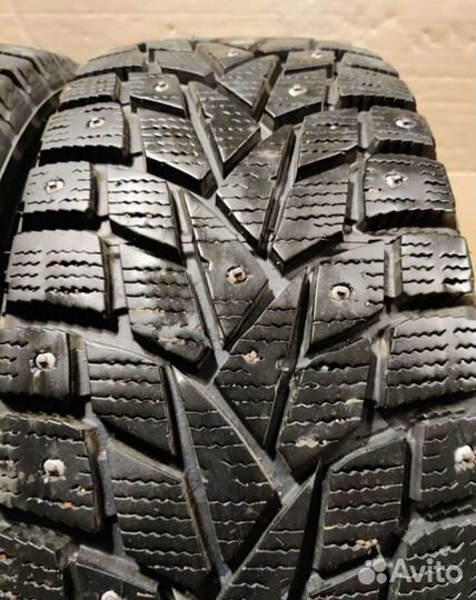 Dunlop SP Winter Ice 02 195/60 R15 92T