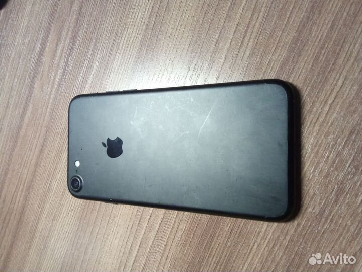 iPhone 7, 128 ГБ