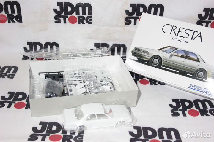 Сборная модель Toyota Cresta JZX81 Super Lucent