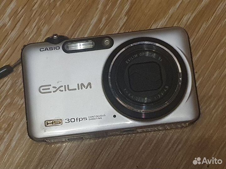 Фотоаппарат casio exilim новый