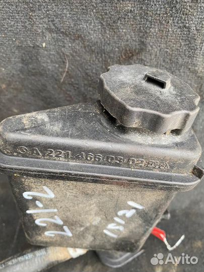Бачок гидроусилителя Mercedes W221 A2214660302