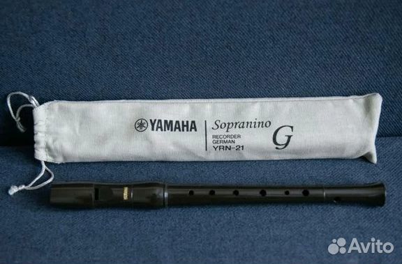 Yamaha YRN-21 - блок-флейта