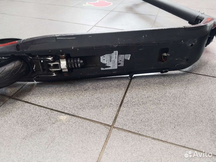 Электросамокат ninebot kickscooter es