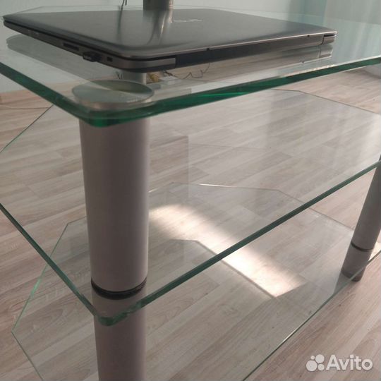 Столик,тумба под телевизор