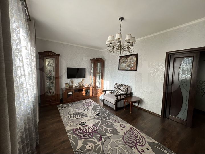 2-к. квартира, 68 м², 2/9 эт.