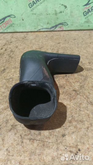 Воздуховод передний правый Mercedes-Benz EW 210