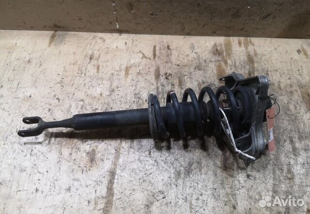 Передние стойки audi a4 avant 2007 год