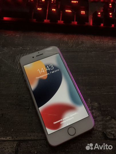 iPhone 7 32 touch id