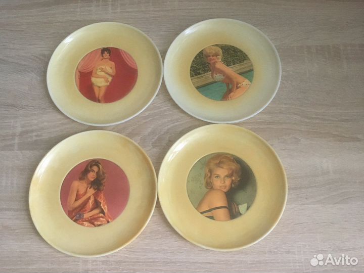 Винтажные тарелки пластиковые
