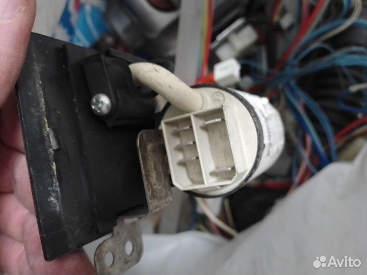 Двигататель стиральной машины