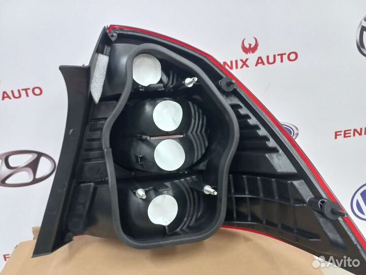 Фонарь задний Ford Focus II 2005-2011 год