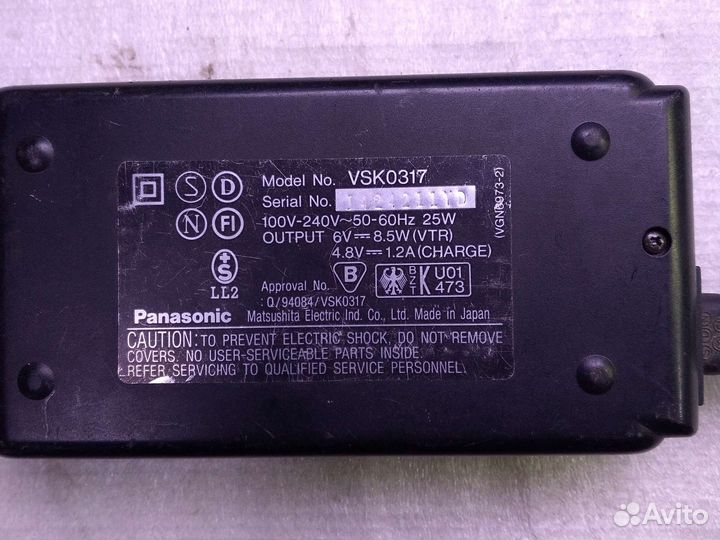 Зарядное устройство для видеокамеры