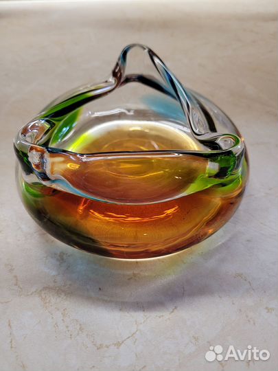 Винтажная пепельница из чешского стекла