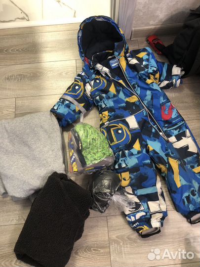 Комбинезон и одежда