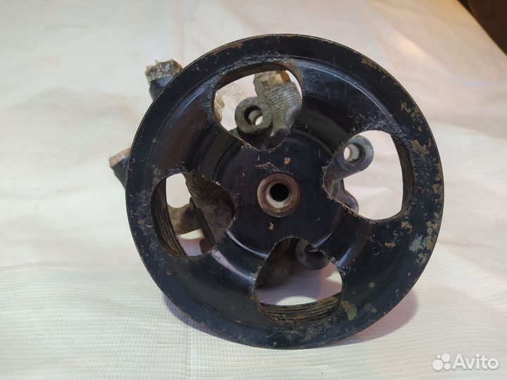 Насос гидроусилителя Тойота рав 4, 2003