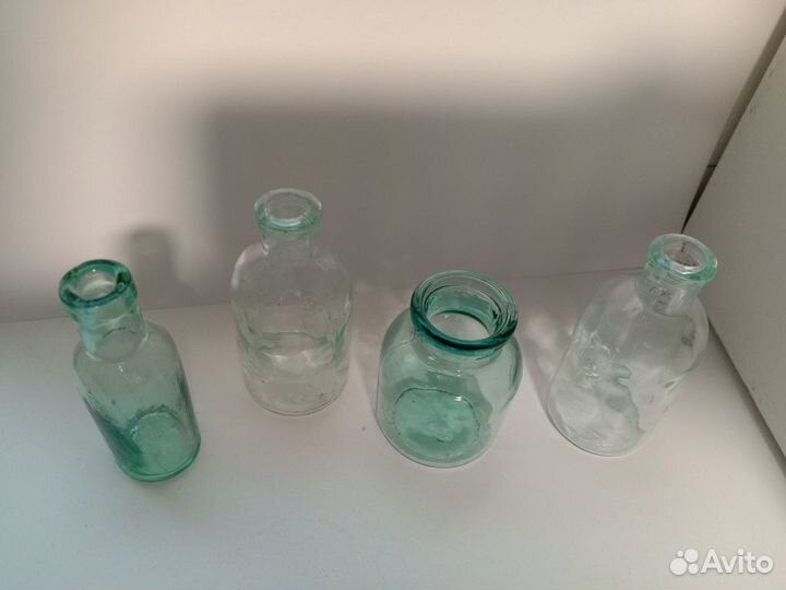 Фигурка Девы Марии, Ключ старинный, бутылочки