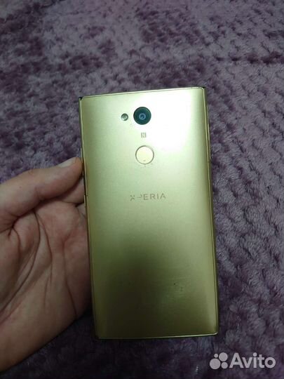 Телефон Sony xperia L2