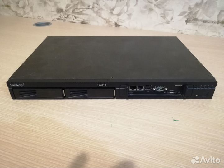 NAS-сервер Synology RS212