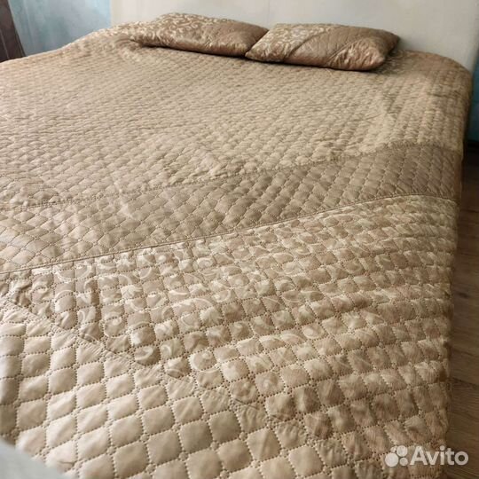 Покрывало на 2 х спальную кровать