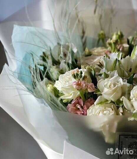 Ароматный Букет из кустовых роз