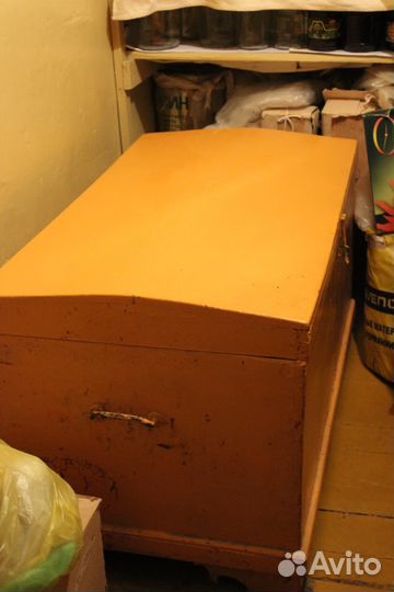 Сундук старинный 50-х гг, Витринки