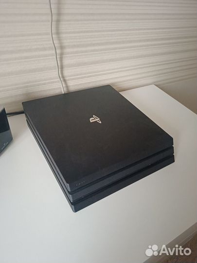 Sony playstation 4 PS4 pro 1tb