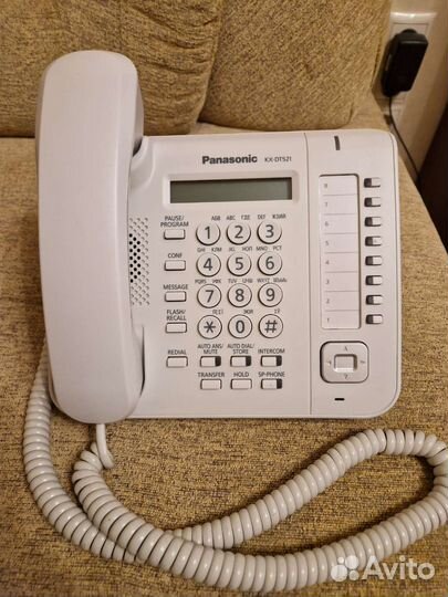 Системный телефон Panasonic KX-dt521ru
