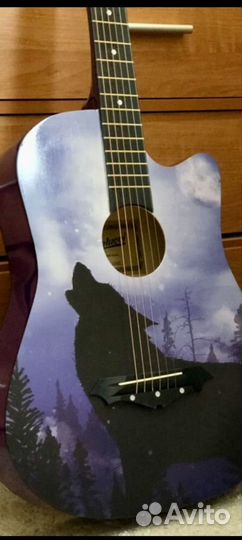 Акустическая гитара