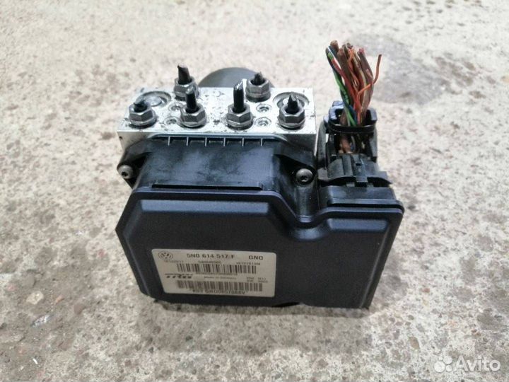 Блок ABS Volkswagen Tiguan 2008 5N0614517F