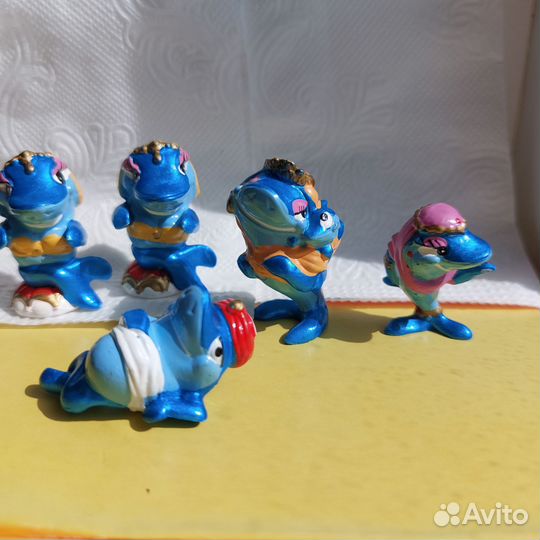 Киндер игрушки акулы пингвины