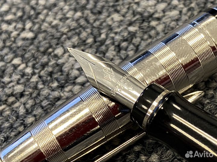 Перьевая ручка Waterman