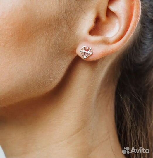 Серебряные серьги бриллиант
