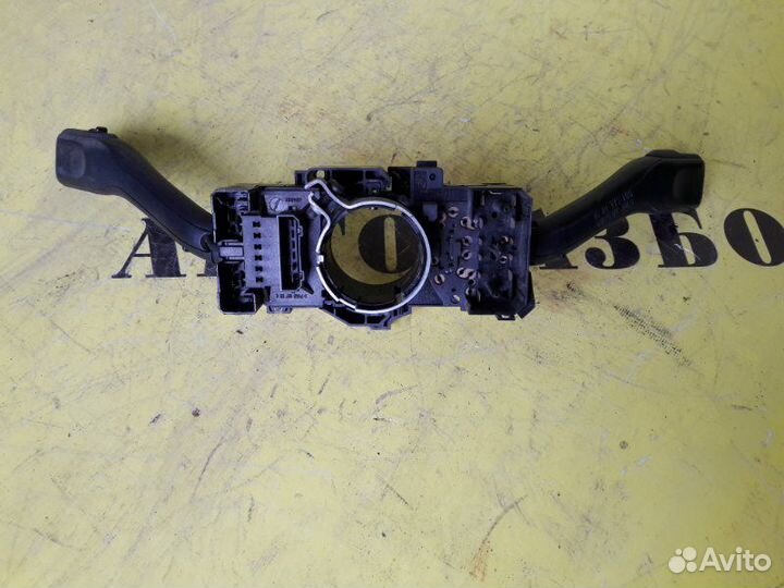 Переключатель поворотов подрулевой Volkswagen