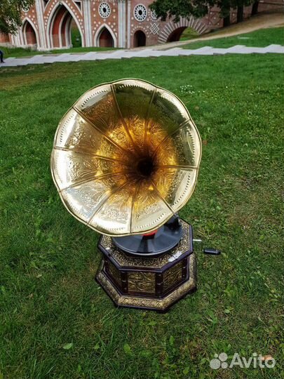 Граммофон старинный