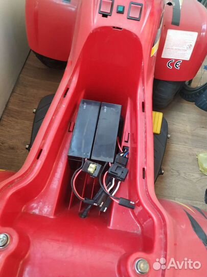 Детский квадроцикл на аккумуляторе