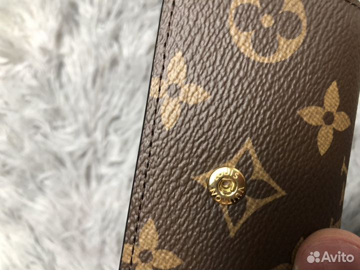 Louis vuitton ключница