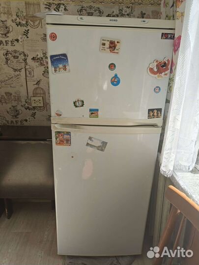 Продам холодильник рабочий бу