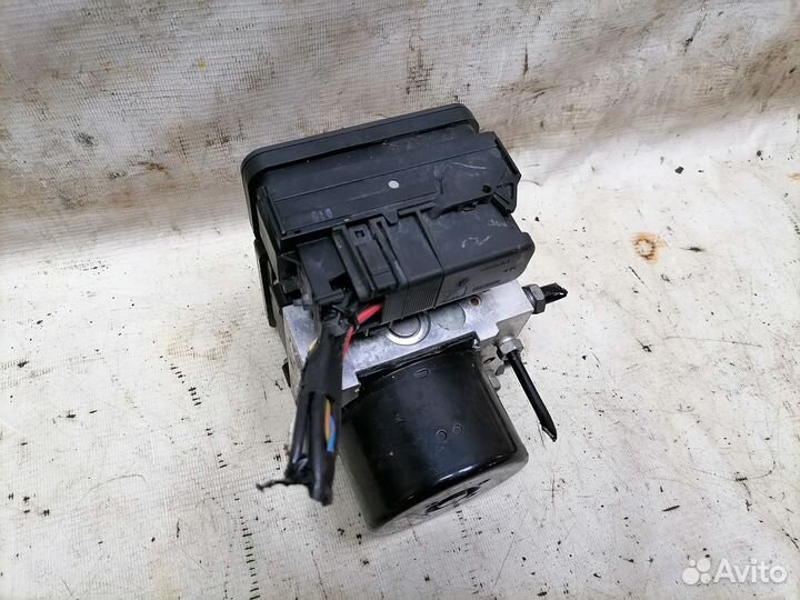 Блок ABS Ford Focus CB4 BK BV612C405AJ