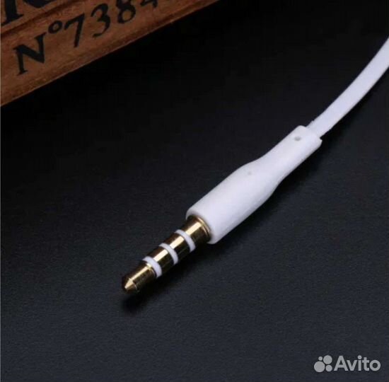 Вакуумные наушники с гарнитурой