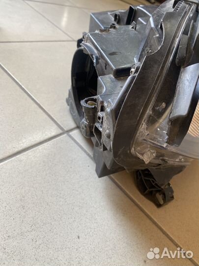 Фара правая Mercedes X166