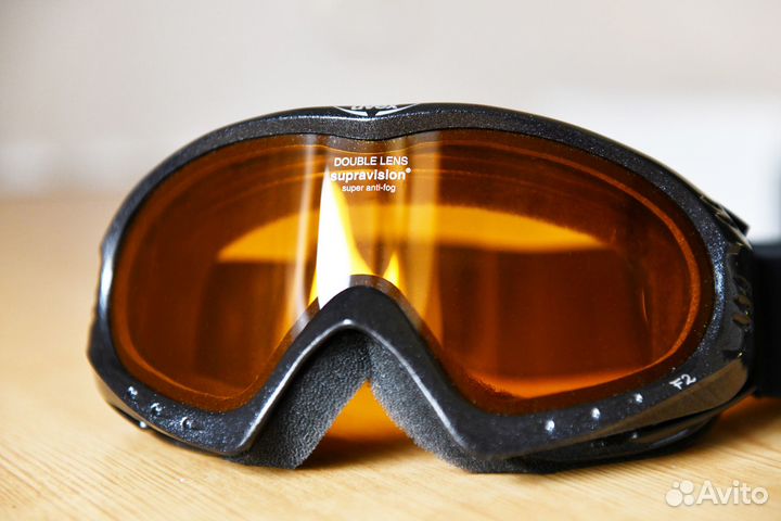 Горнолыжные очки Uvex