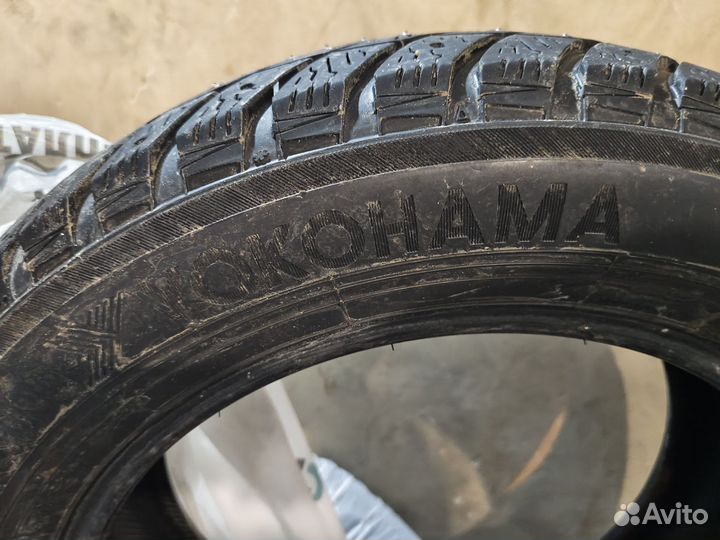 Yokohama Ice Guard IG65 215/60 R17 30L