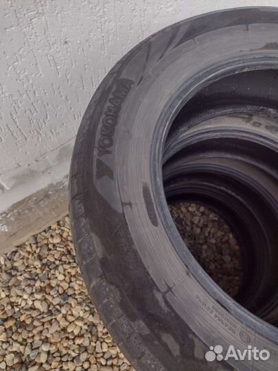 Yokohama BluEarth AE50 SUV 215/65 R17 99V