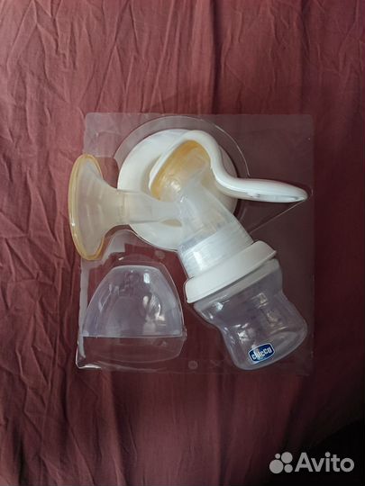 Молокоотсос Chicco, поильники, бутылочки, миски