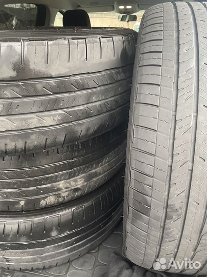 Bridgestone Dueler H/T 843 215/60 R17