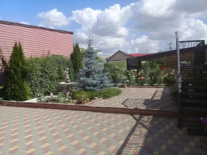 Дом 208 м² на участке 14,5 сот.